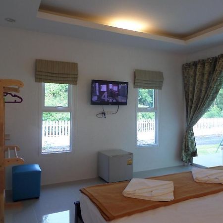 Lanta Triple Novel Hotell Ko Lanta Eksteriør bilde