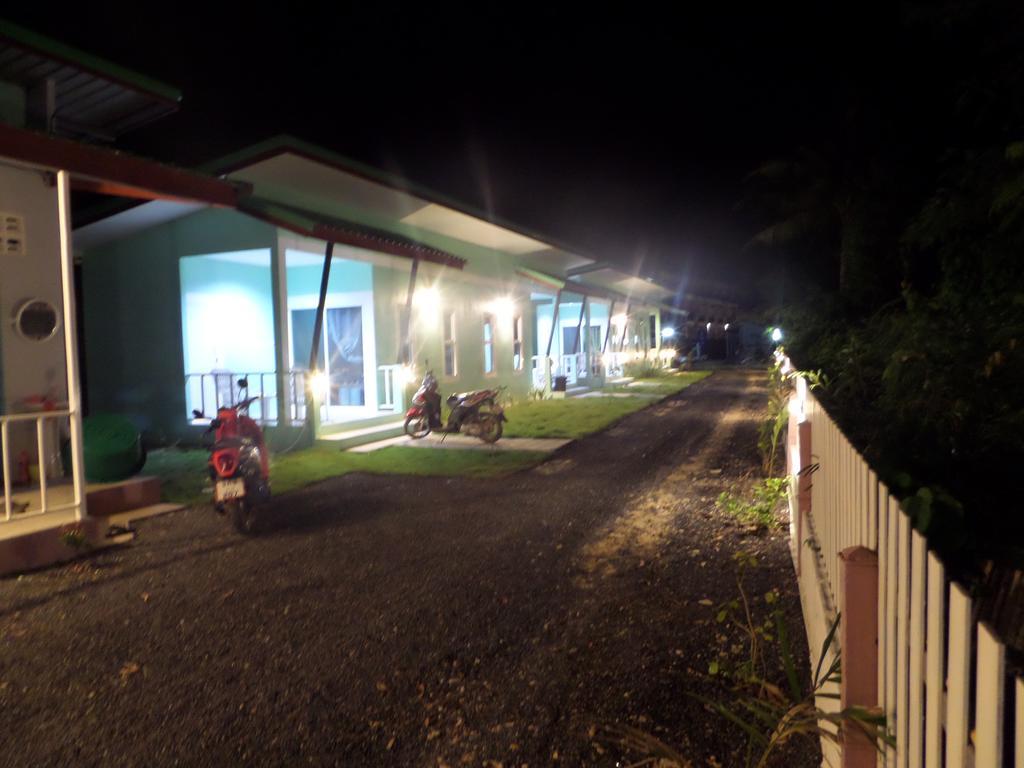 Lanta Triple Novel Hotell Ko Lanta Eksteriør bilde